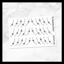 Load image into Gallery viewer, Snowflake / Side Garland / Foiled