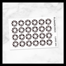 Load image into Gallery viewer, Clover / Hole Reinforcements / Foiled