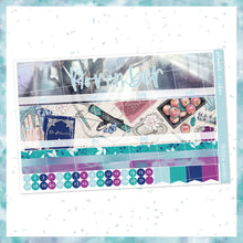 Load image into Gallery viewer, Frozen Woods / monthly kit