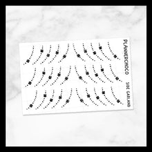 Load image into Gallery viewer, Clover / Side Garland / Foiled